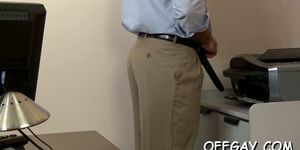 Premium gay oral at work - video 3