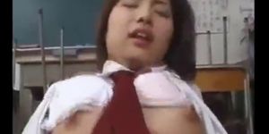 Real japanese babe gets bukkake after being fucked