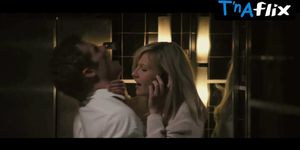 Kirsten Dunst Sexy Scene  in Bachelorette