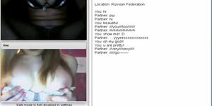 Chatroulette # 88 Geile meid masturbeert van dichtbij