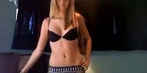 Webcam - Blonde teen teases