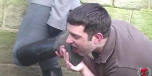 Boots licking