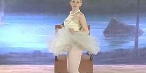 Heel schattig Justine Joli aka Swan as Ballerina