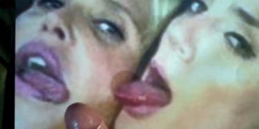 Masturbandome y acabando por Paula Chaves y Nazarena VÃ©lez ...