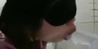 Kaleencrab Gagging On Dildo