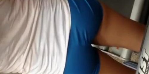 Sexy ass chick exercising at the gym