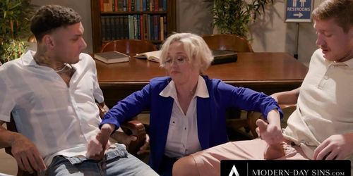 Hot Librarian Milf Gets Double Creampied (Oliver Flynn, Air Thugger)