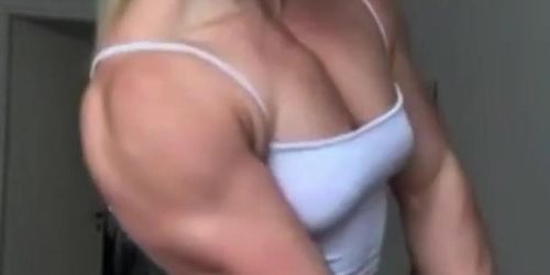 Sexy shredded girl