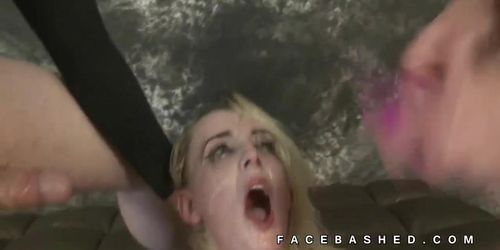 Lily Lovecraft pale blonde hard oral