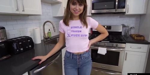 Riley Reid Rides the Realtor