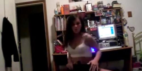 Italian girl sexy dance in cam TOTTA87 italiana (amateur )