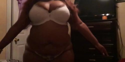 Slo-mo jiggle BBW