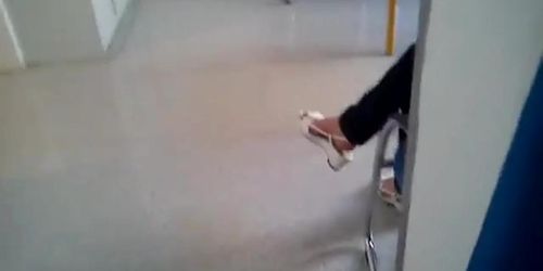 Public Feet 18