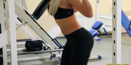 Hot women with big ass from Estonia - https://elita-girl.com