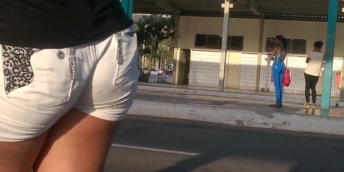 Fine ass on an amateur at the bus stop