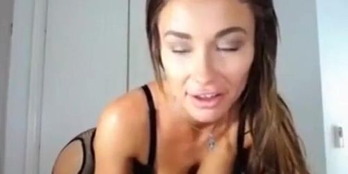 GORGEOUS WEBCAM GIRL FUCKS DILDO AND SHOWS OPEN ASSHOLE