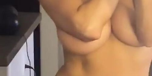 Lindsey Pelas Topless Mirror Selfie Video