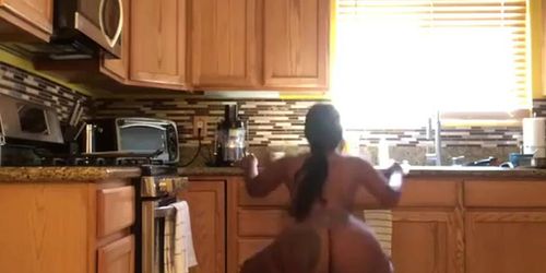 Solo Cherokee big booty cleaning kitchen naked