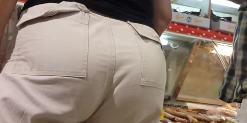 Israel . At the grocery store.