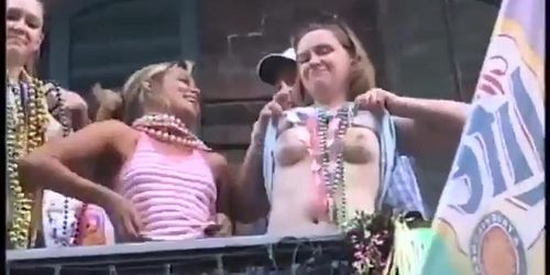 Beach makes them lose control