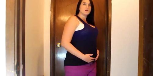 Isabella BBW clothes try on