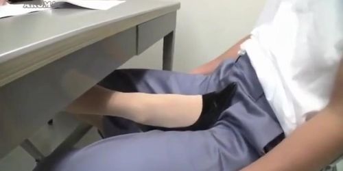 JAPANESE LAWYER GIVE PANTYHOSE FOOTJOB TO A PRISONER (Feet Teen)