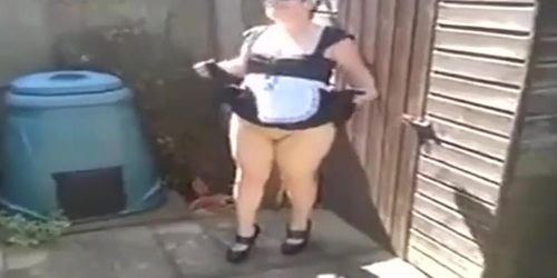 Chubby English wife flashes