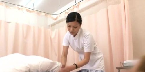 Handjob Clinic: Accidental Discharge Mouth Screw [01/02] (Ren Azumi)