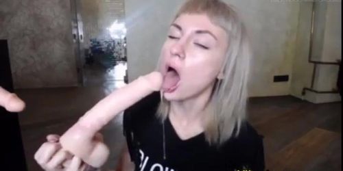 the blowjob queen deepthroats a dildo