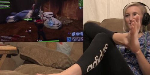 Fortnite with Brittney - Amazing bare soles