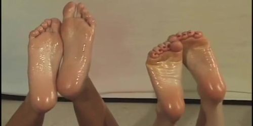 2 girls soles