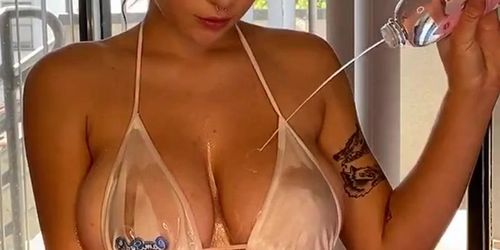 Gabie Oiled Boobs Onlyfans (Read Description)