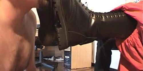  boots licking
