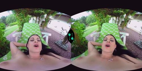 VR - Brunette Anal
