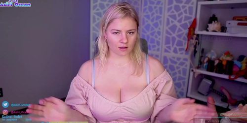 Busty blonde masturbating show 2 (Blondie Anderson, amateur )