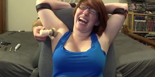 Aela armpits tickled