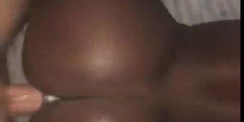 Cassage de cul en regle d une jeune Africaine