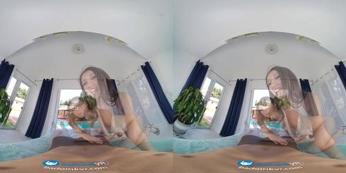 Fucking Naughty Teen Maya Woulfe Before Party VR Porn
