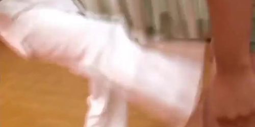 Japan Karate Ballbusting