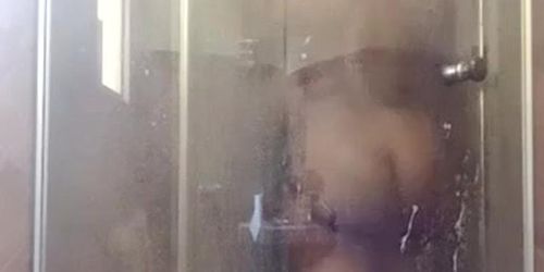 Huge tit light skin in shower