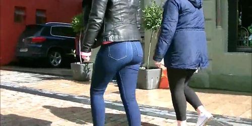 Candid bubble butt teen tight blue jeans