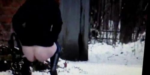 Piss: Cheek - vidéo 1