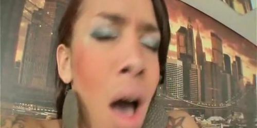 BAREBACKED SHEMALES - Tranny Babe Arsch Bareback Reiten (sexy_tranny )