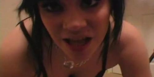 GIRLFRIENDFILES - Orgasmes amateurs sur un jouet sexuel sybian