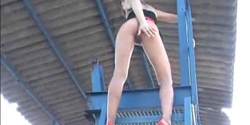 Outdoor session with kinky brunette MILF