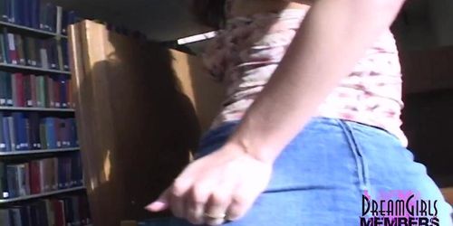 Latina Library Flash (no sound)