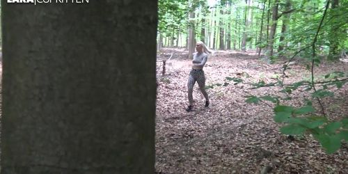 laura cum kitten