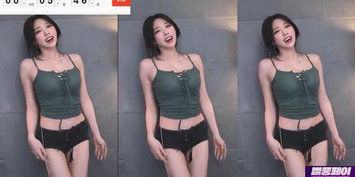 Jeehyeoun sexy dance
