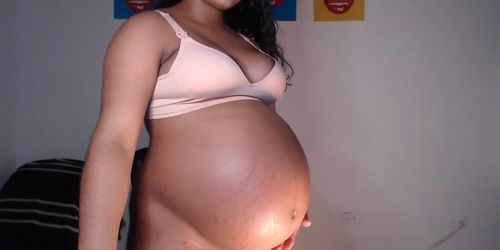 Fat pregnant latina