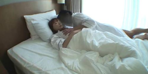jap young wife cheating in hotel